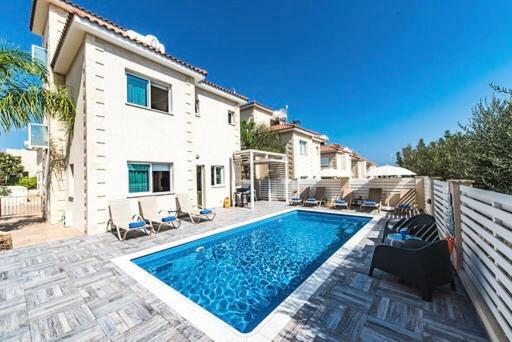 Timotheos Villa Протарас Екстериор снимка