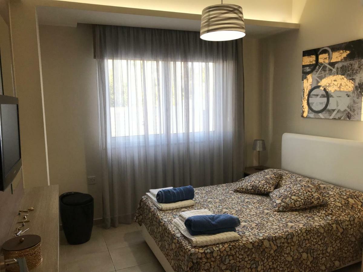 Timotheos Villa Протарас Екстериор снимка