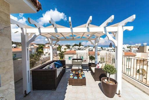 Timotheos Villa Протарас Екстериор снимка