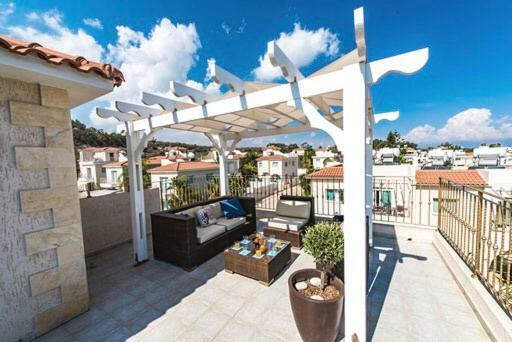 Timotheos Villa Протарас Екстериор снимка